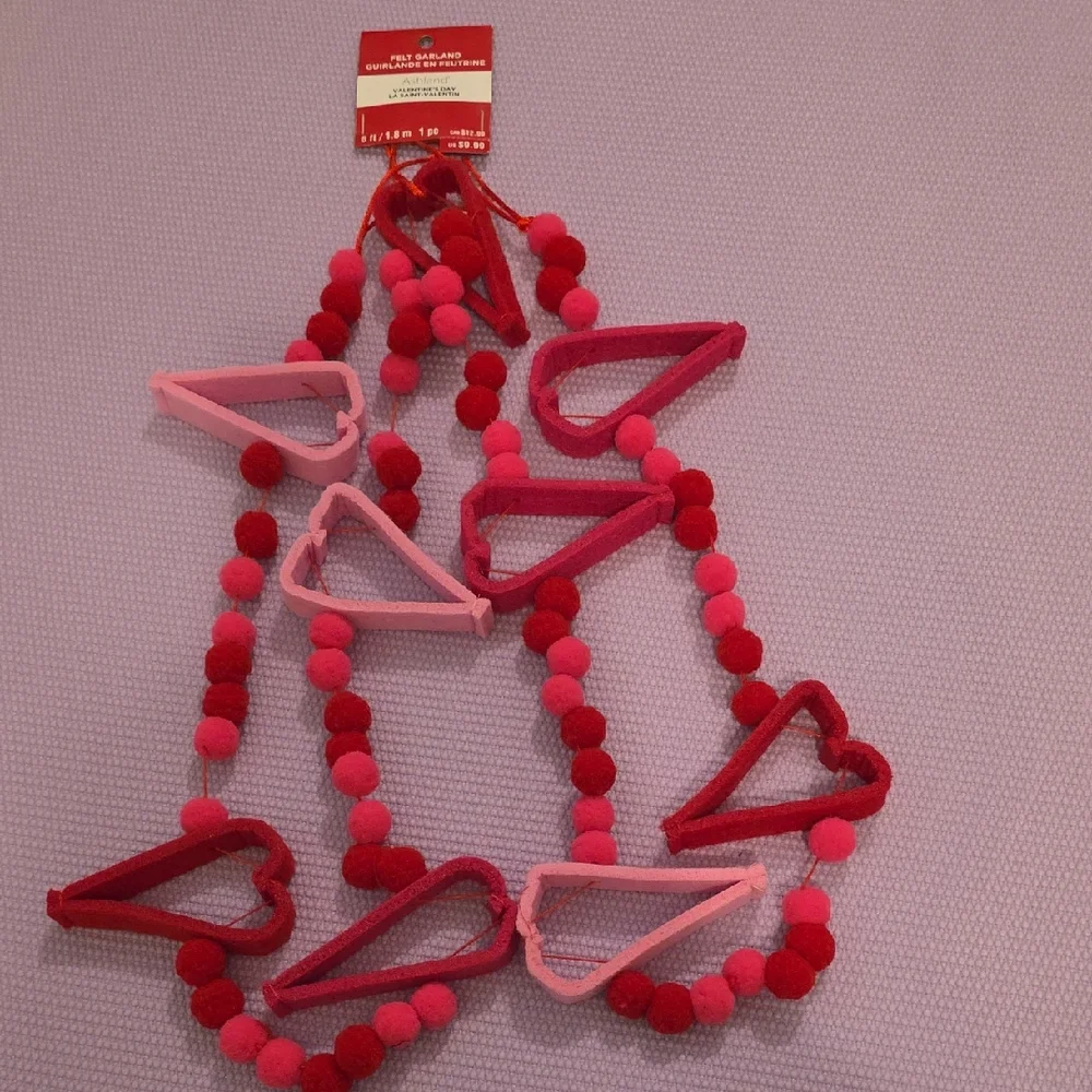 Ashland Valentine's Day Felt Garland